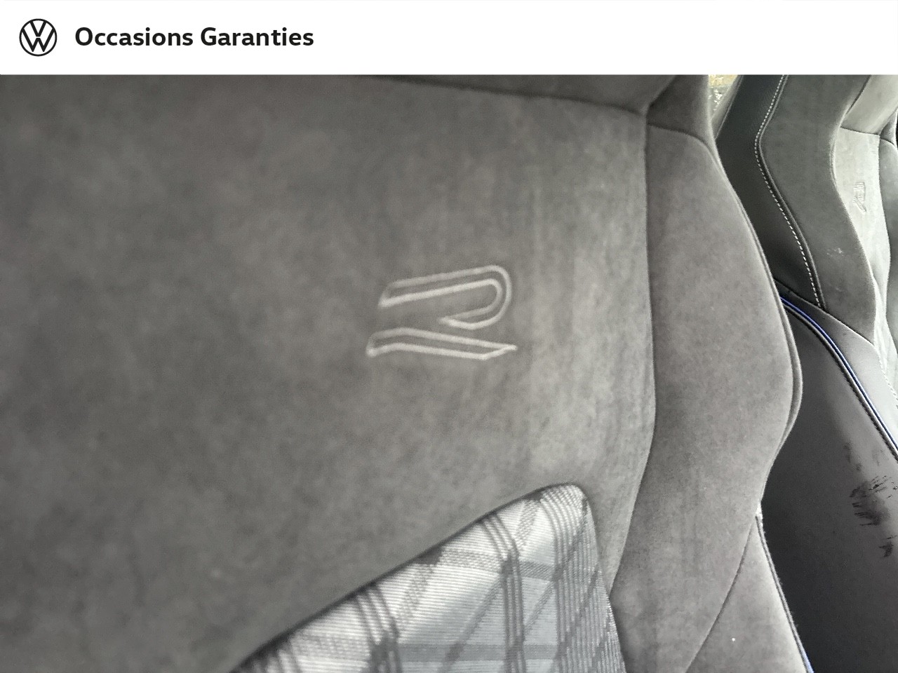 Voitures occasions VOLKSWAGEN GOLF R-Line Mougins