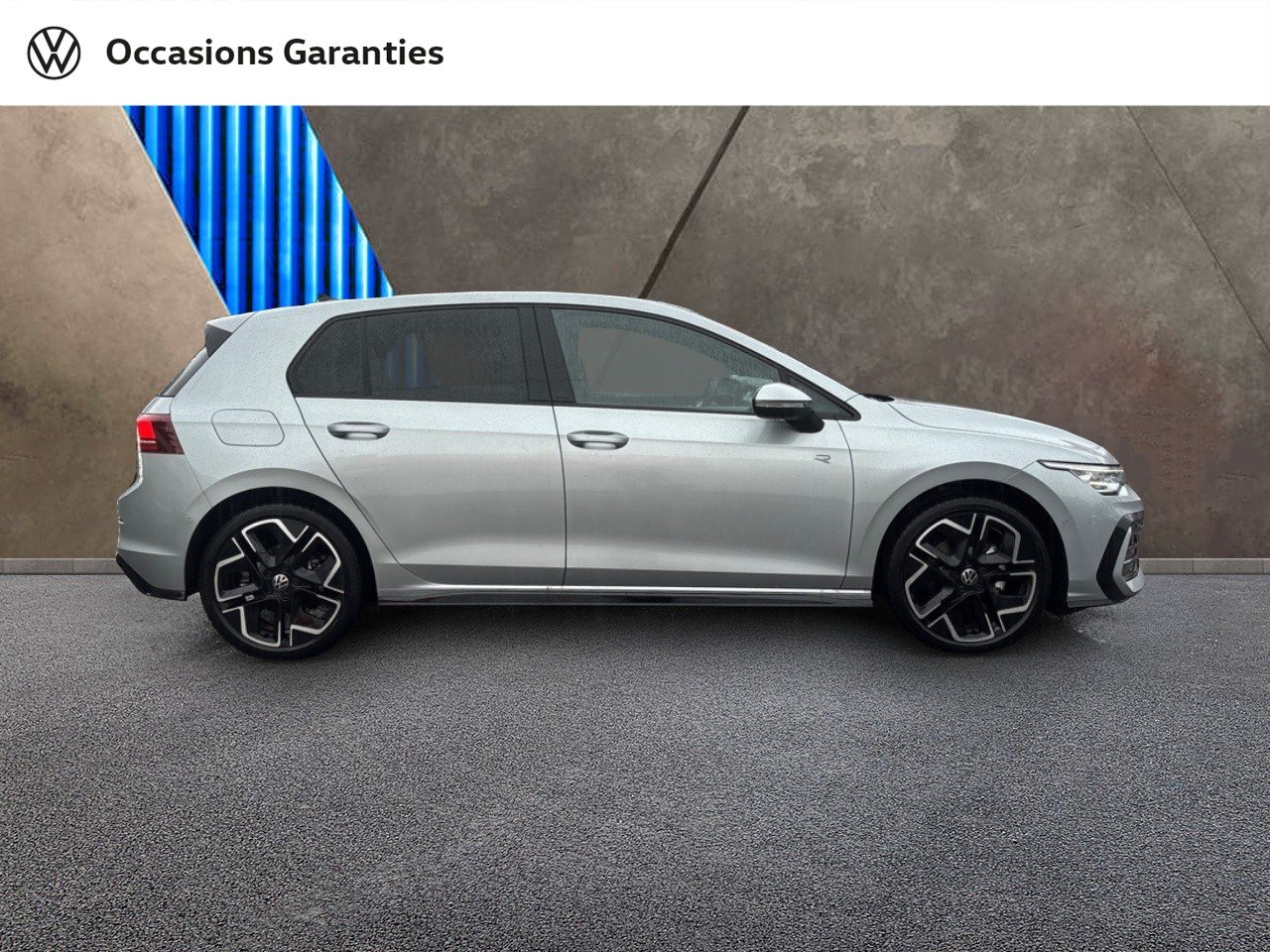 Voitures occasions VOLKSWAGEN GOLF R-Line Mougins
