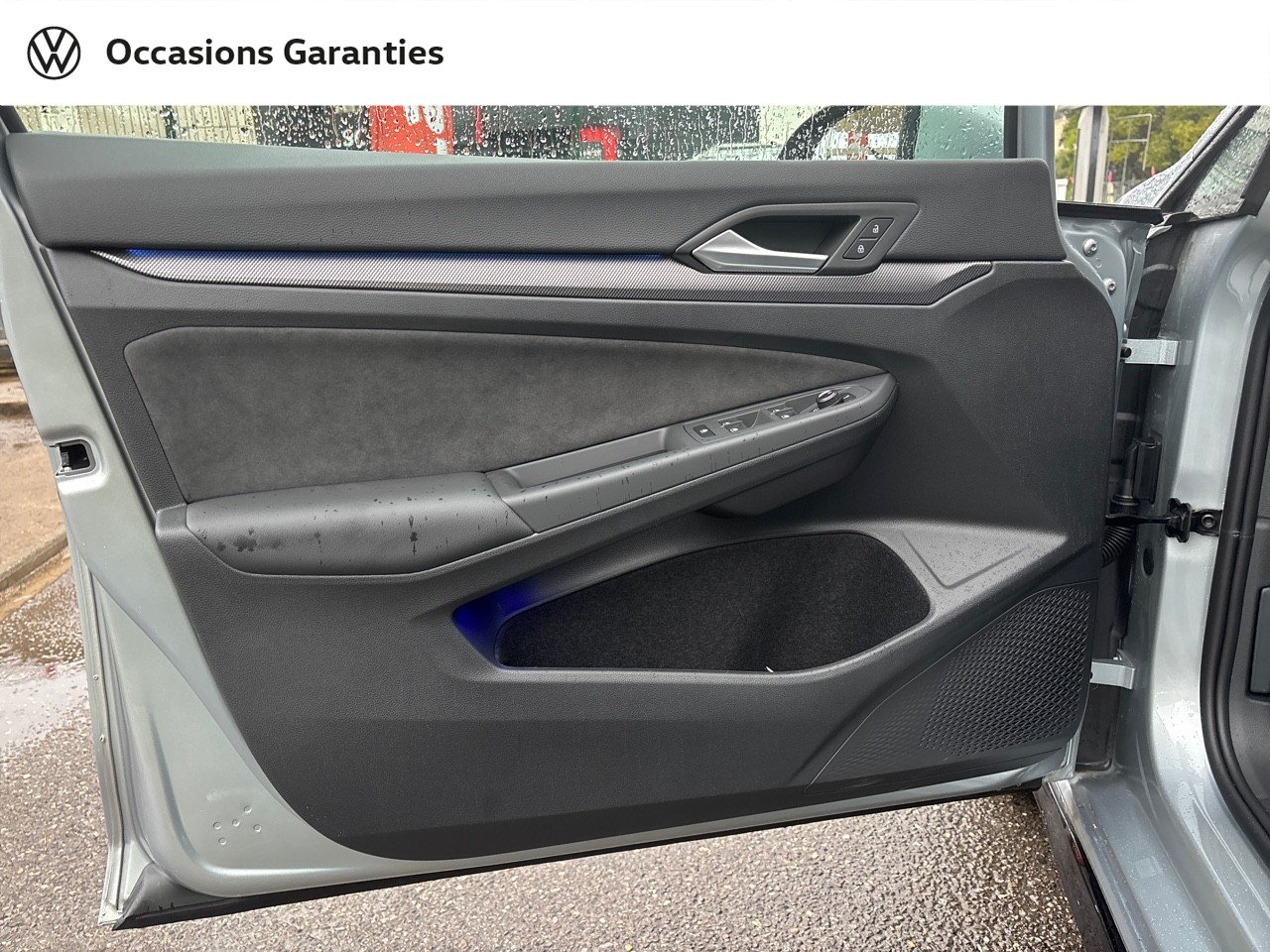 Voitures occasions VOLKSWAGEN GOLF R-Line Mougins