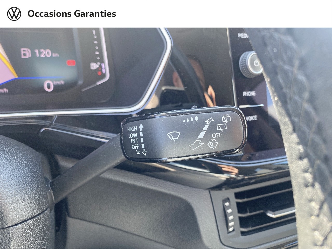 Voitures occasions VOLKSWAGEN T-CROSS Carat Rivery
