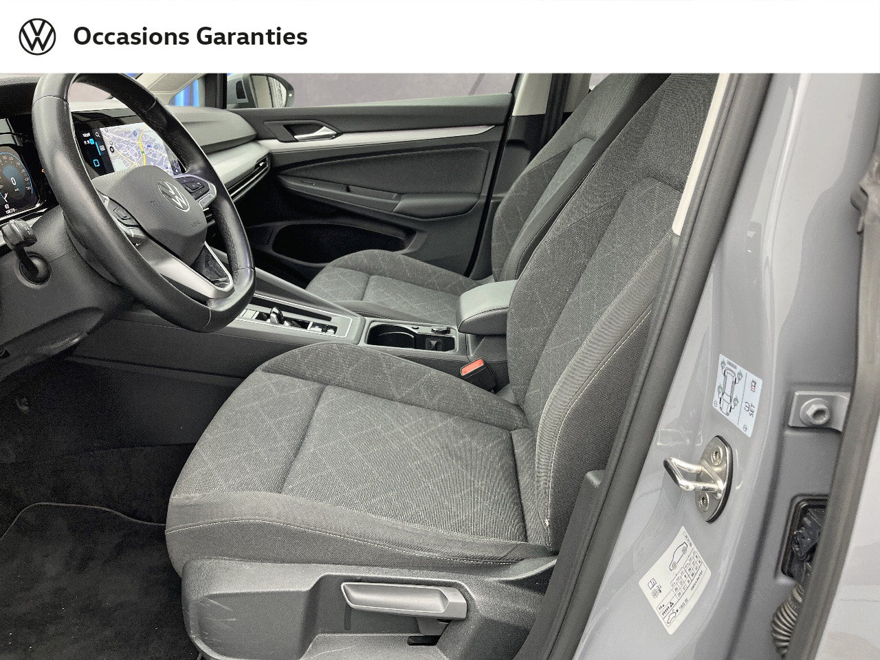 Voitures occasions VOLKSWAGEN GOLF Life Plus Orvault