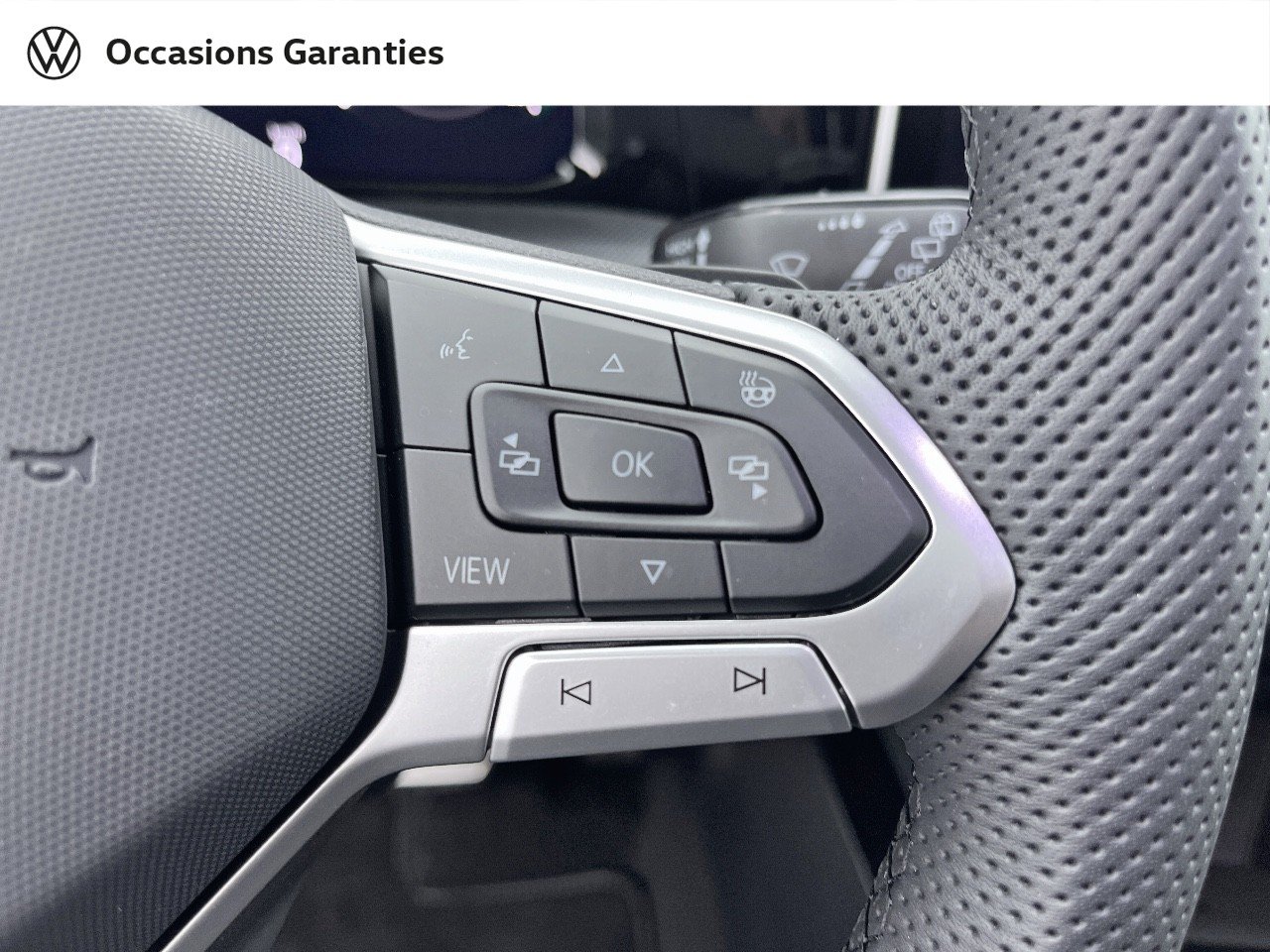 Voitures occasions VOLKSWAGEN GOLF R-Line Orvault