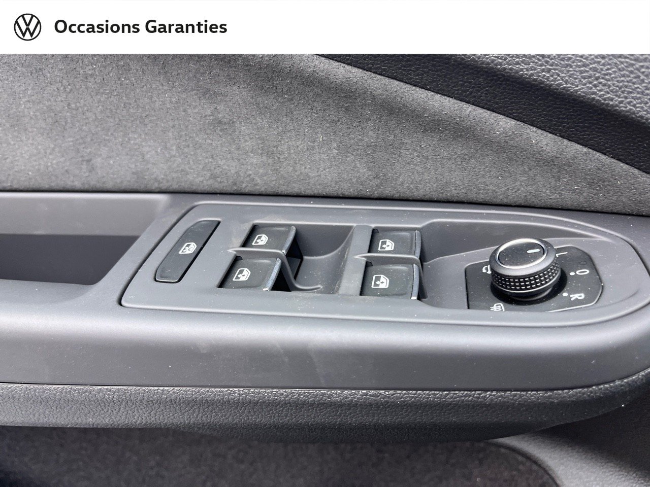 Voitures occasions VOLKSWAGEN GOLF R-Line Orvault