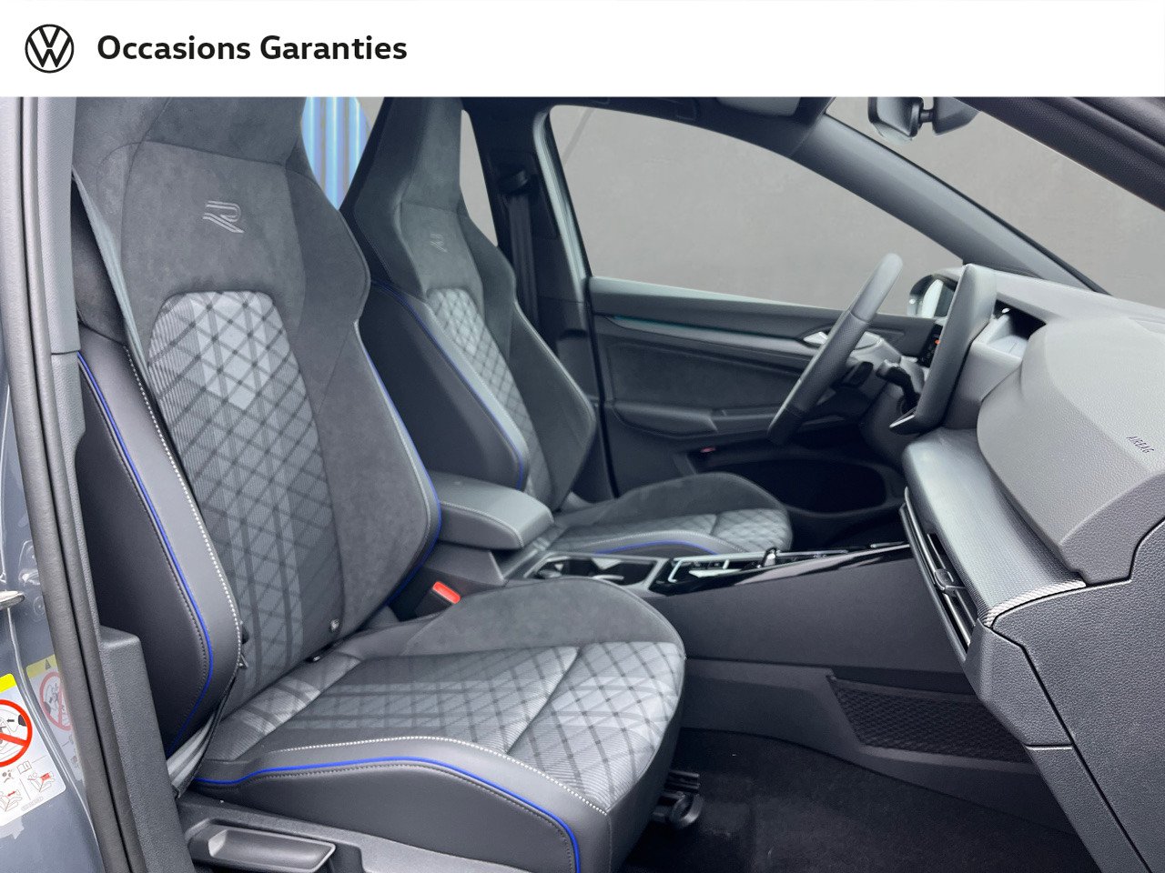 Voitures occasions VOLKSWAGEN GOLF R-Line Orvault