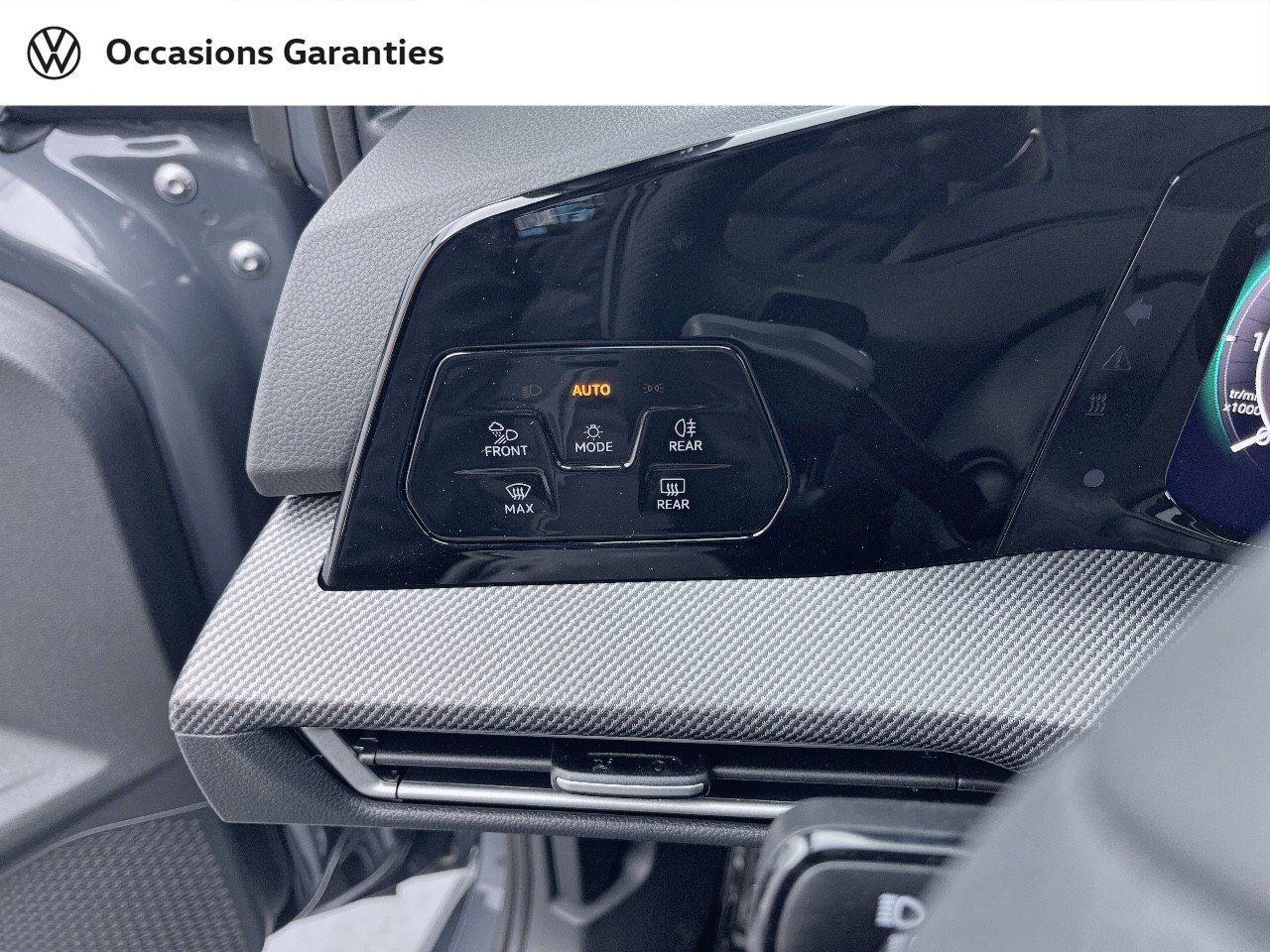 Voitures occasions VOLKSWAGEN GOLF R-Line Orvault