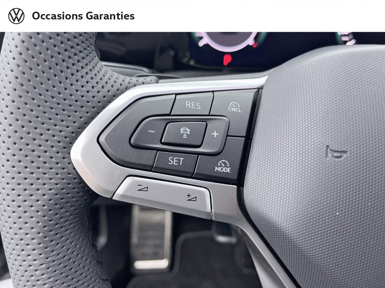 Voitures occasions VOLKSWAGEN GOLF R-Line Orvault