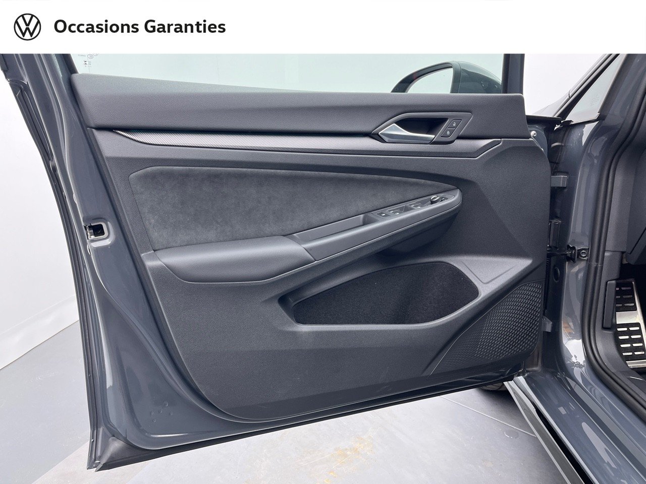 Voitures occasions VOLKSWAGEN GOLF R-Line Orvault