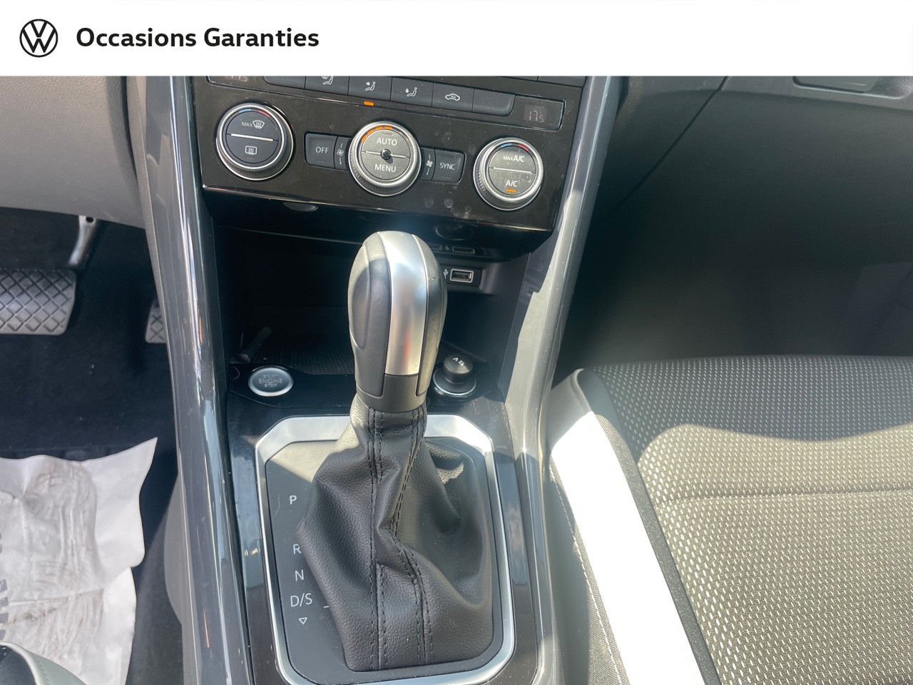 Voitures occasions VOLKSWAGEN T-ROC Carat Villemomble