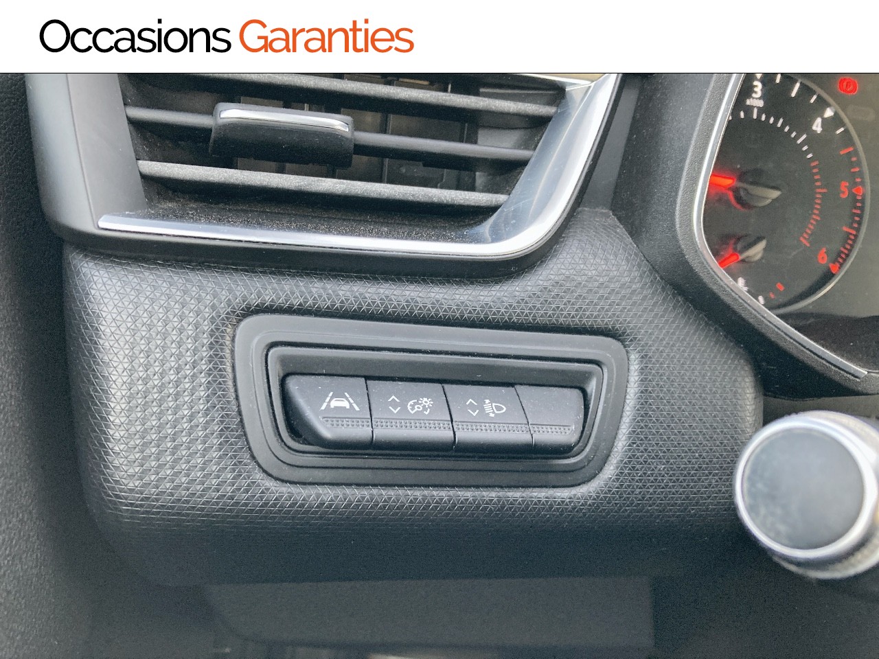 Voitures occasions RENAULT CLIO Business Lens