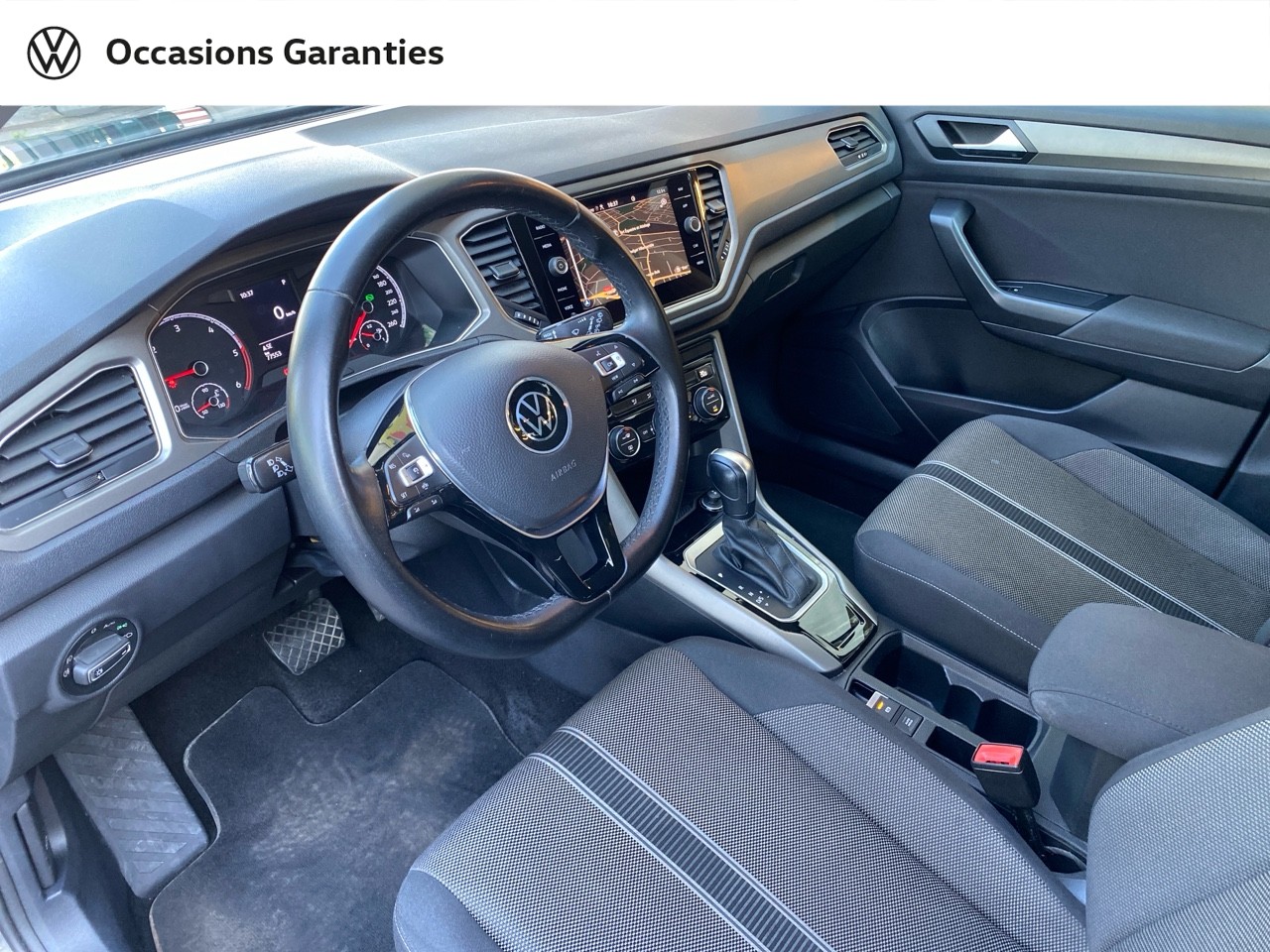 Voitures occasions VOLKSWAGEN T-ROC Lounge Business Villemomble