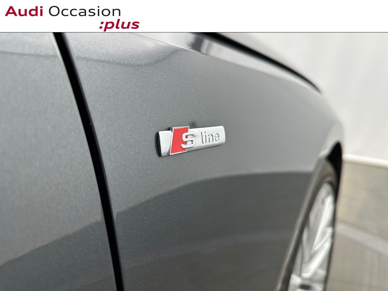 Voitures occasions Audi A4 Avant S line Saint-Thibault-des-Vignes