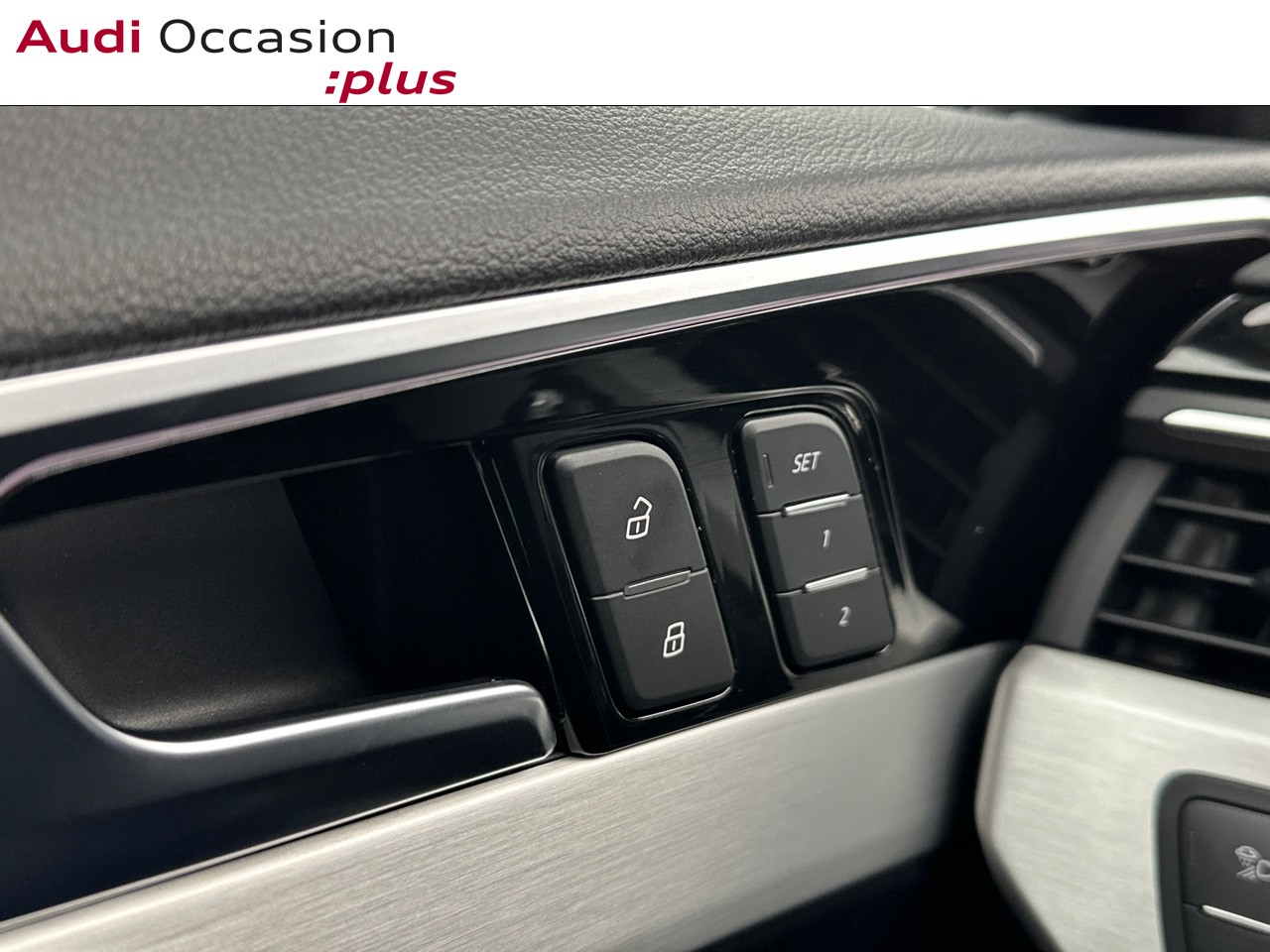 Voitures occasions Audi A4 Avant S line Saint-Thibault-des-Vignes
