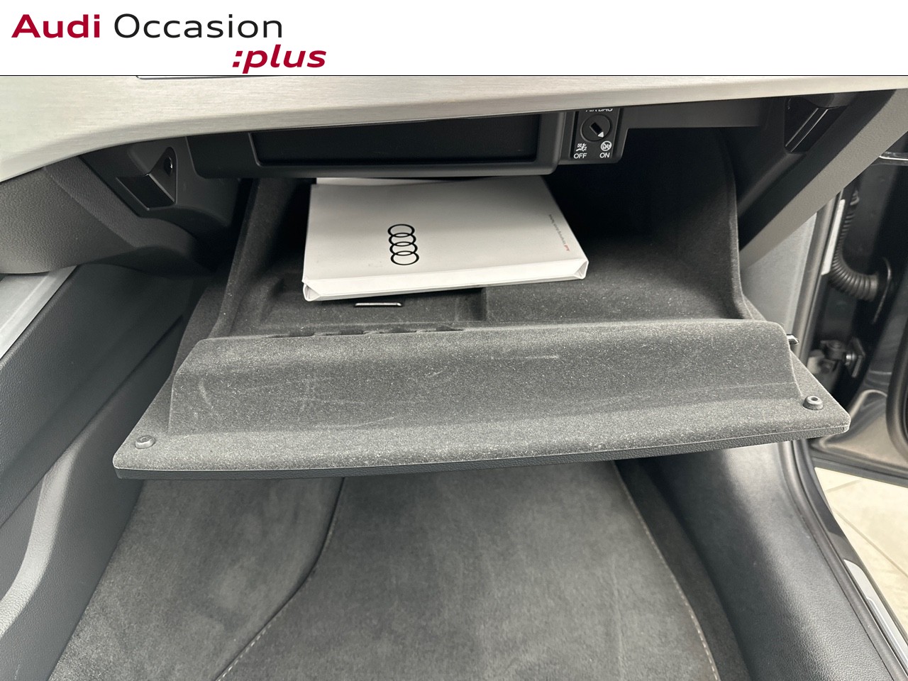 Voitures occasions Audi A4 Avant S line Saint-Thibault-des-Vignes