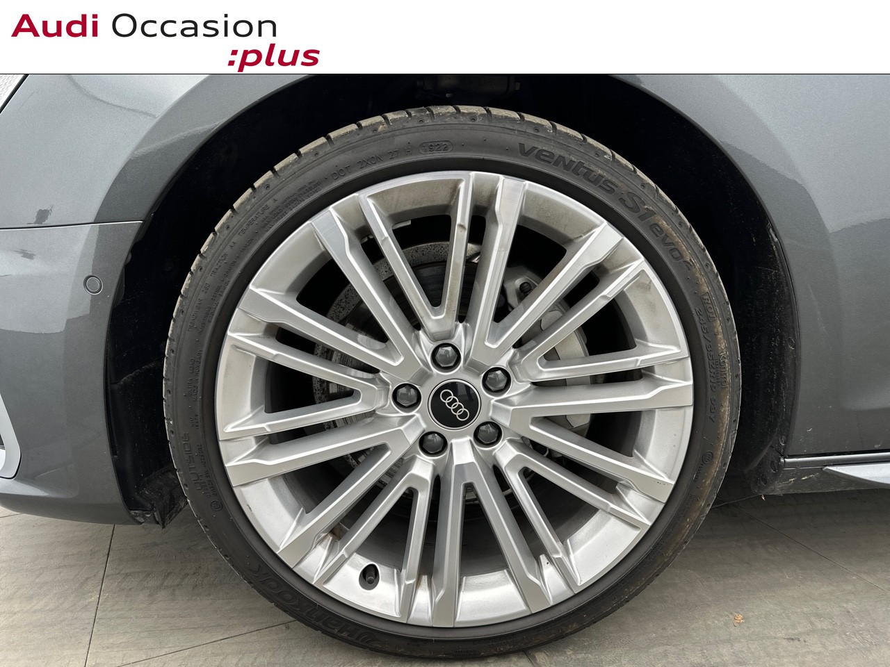 Voitures occasions Audi A4 Avant S line Saint-Thibault-des-Vignes