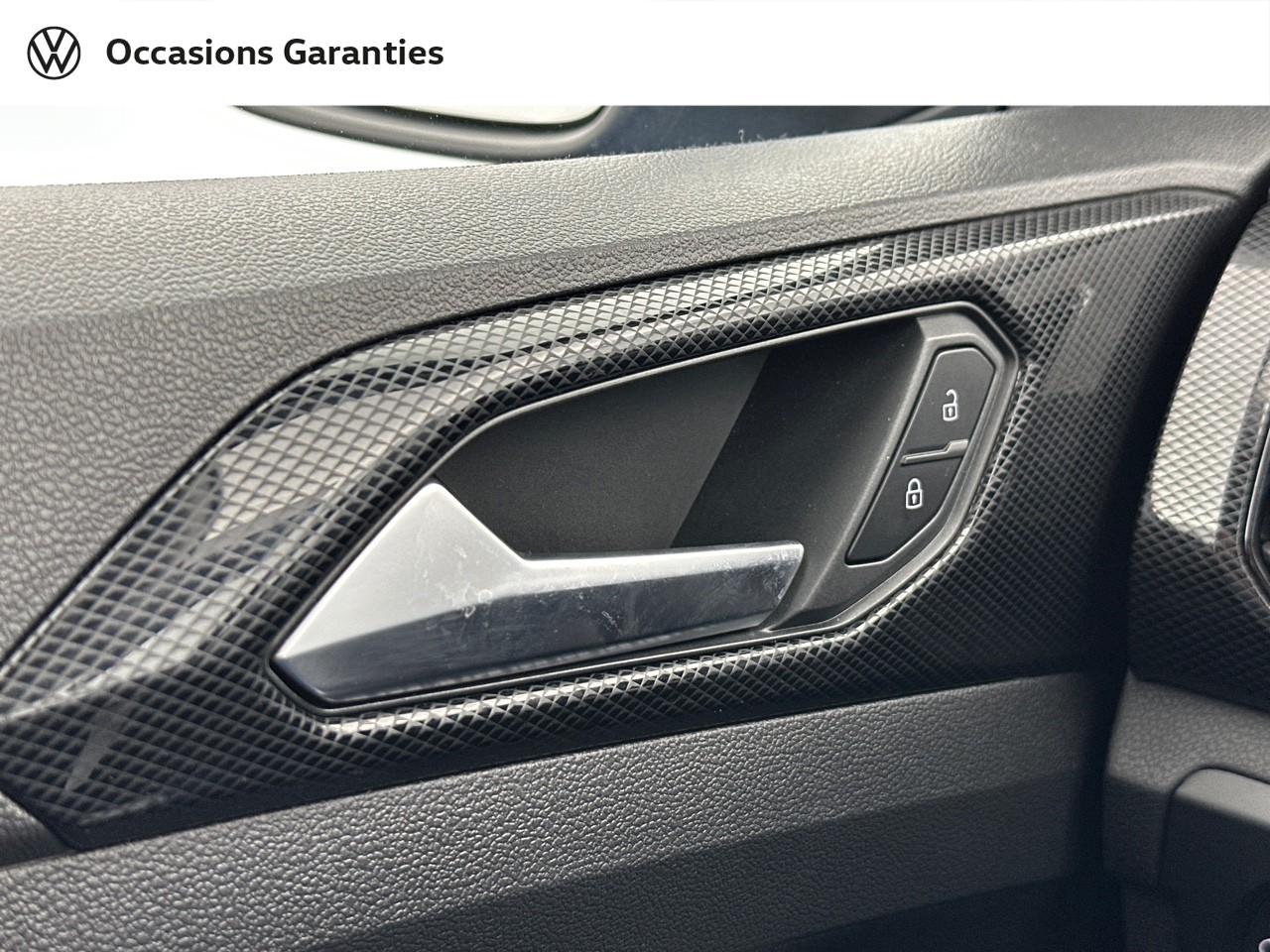 Voitures occasions VOLKSWAGEN T-CROSS Life Paris