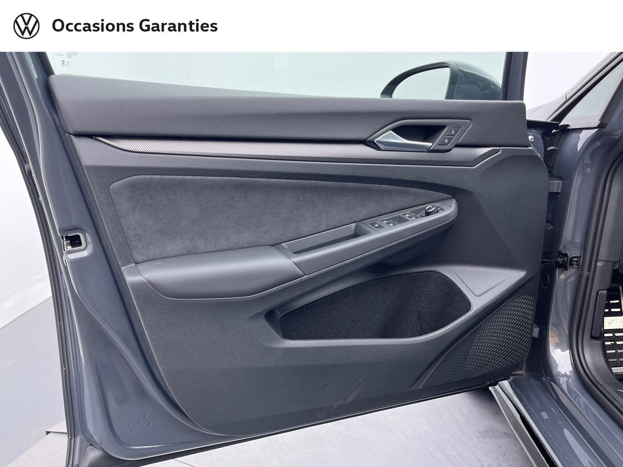 Voitures occasions VOLKSWAGEN GOLF R-Line Rezé