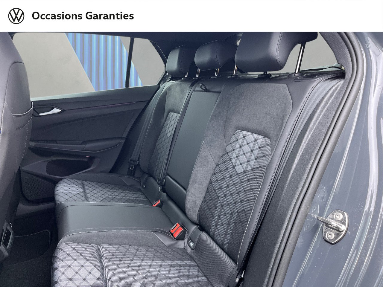 Voitures occasions VOLKSWAGEN GOLF R-Line Rezé