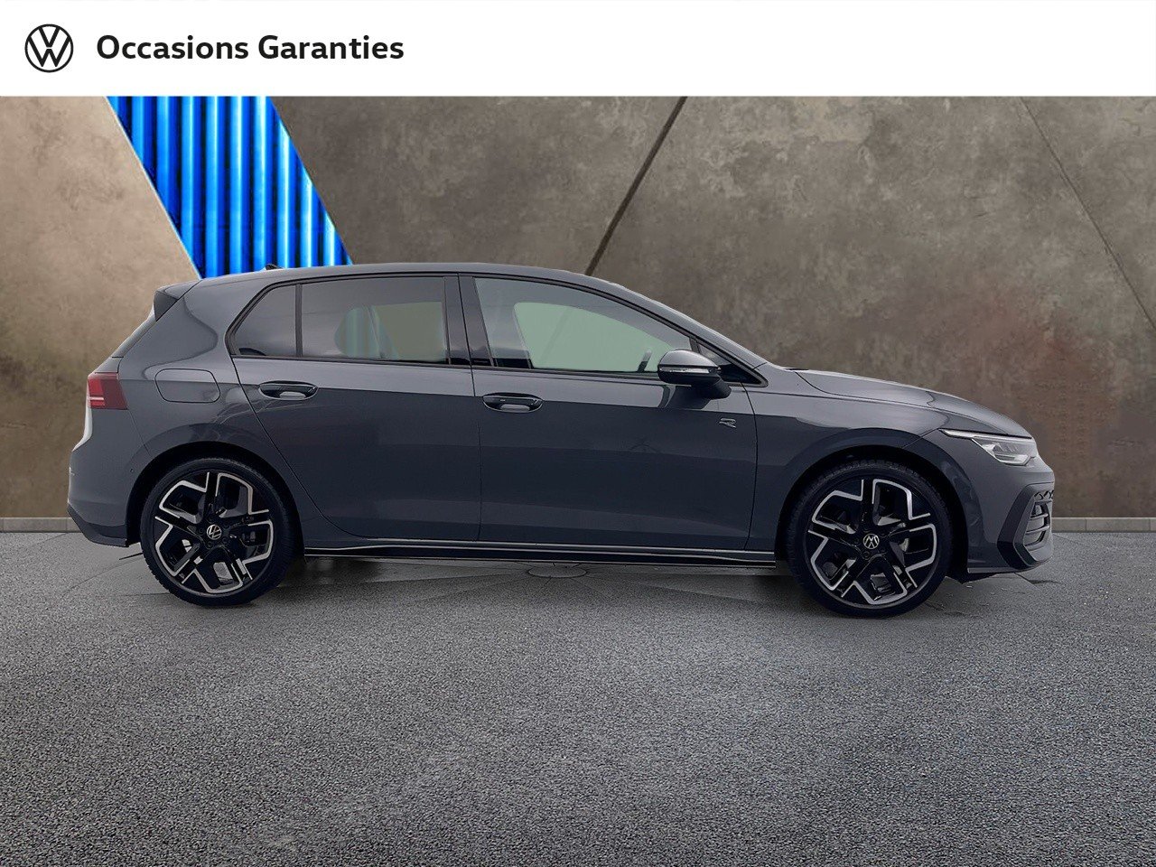 Voitures occasions VOLKSWAGEN GOLF R-Line Rezé