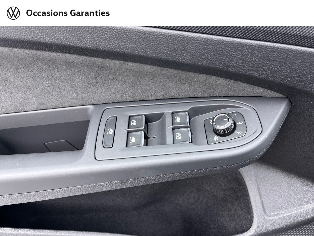 Voitures occasions VOLKSWAGEN GOLF R-Line Rezé