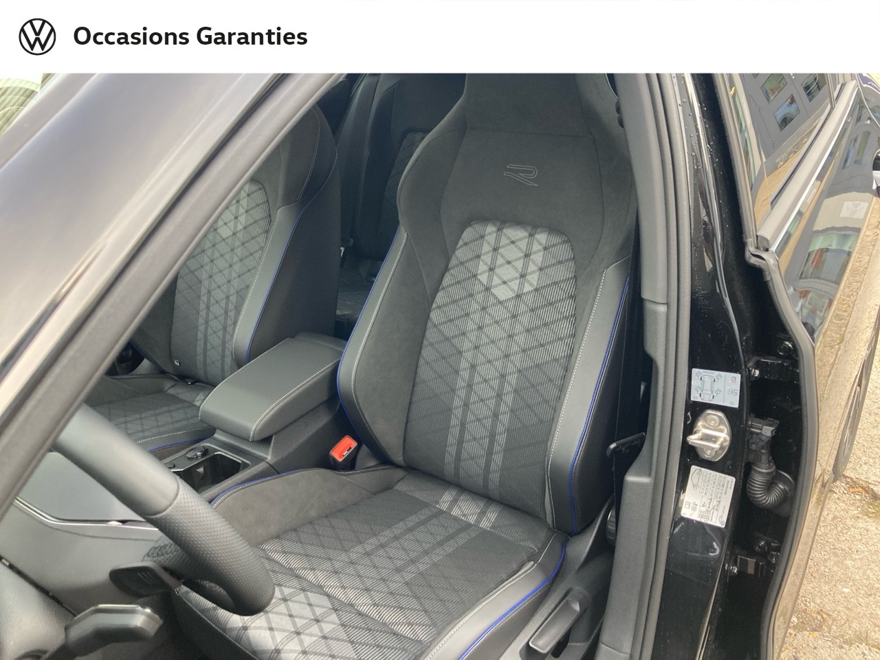 Voitures occasions VOLKSWAGEN GOLF R-Line Villemomble