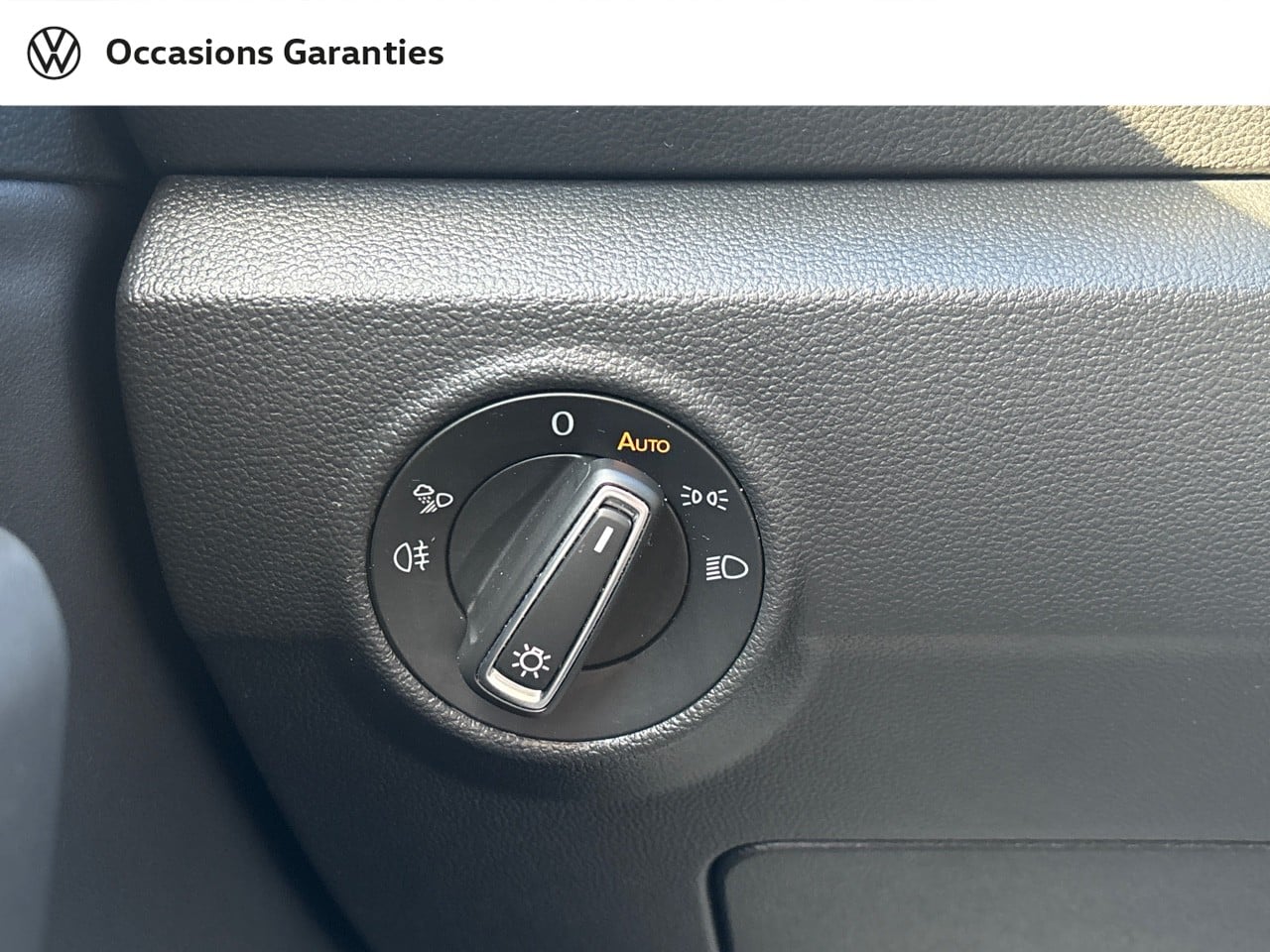 Voitures occasions VOLKSWAGEN T-ROC Style Lens