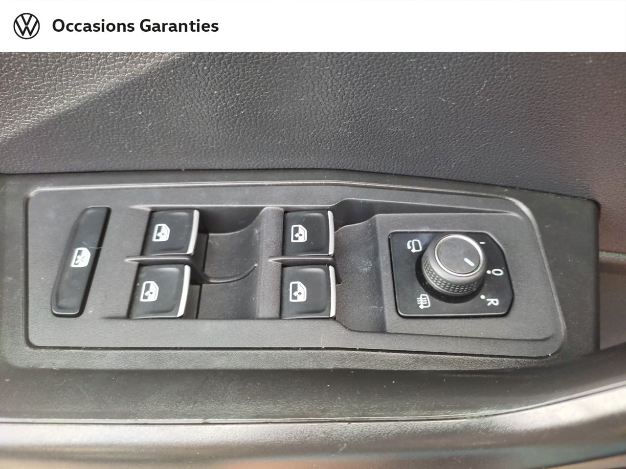 Voitures occasions VOLKSWAGEN T-ROC Lounge Orvault
