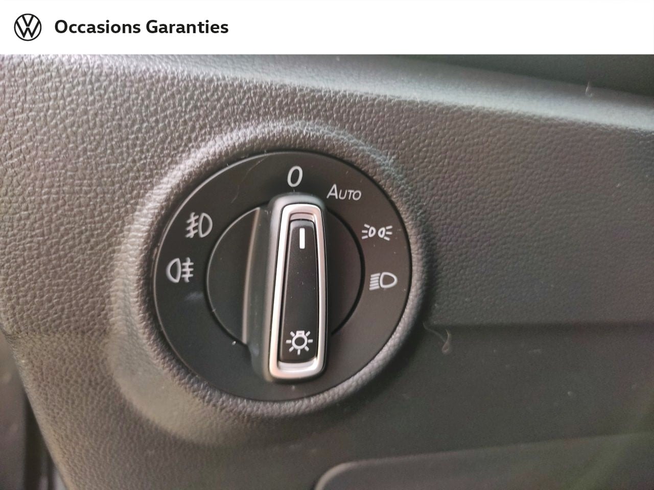 Voitures occasions VOLKSWAGEN T-ROC Lounge Orvault