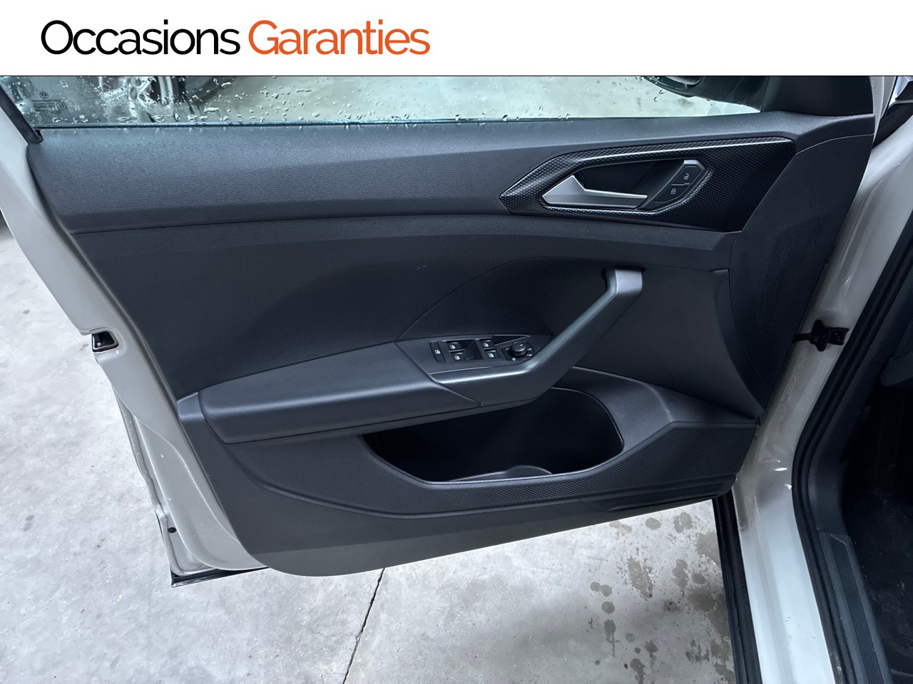 Voitures occasions VOLKSWAGEN T-CROSS Life Tech Clermont-Ferrand