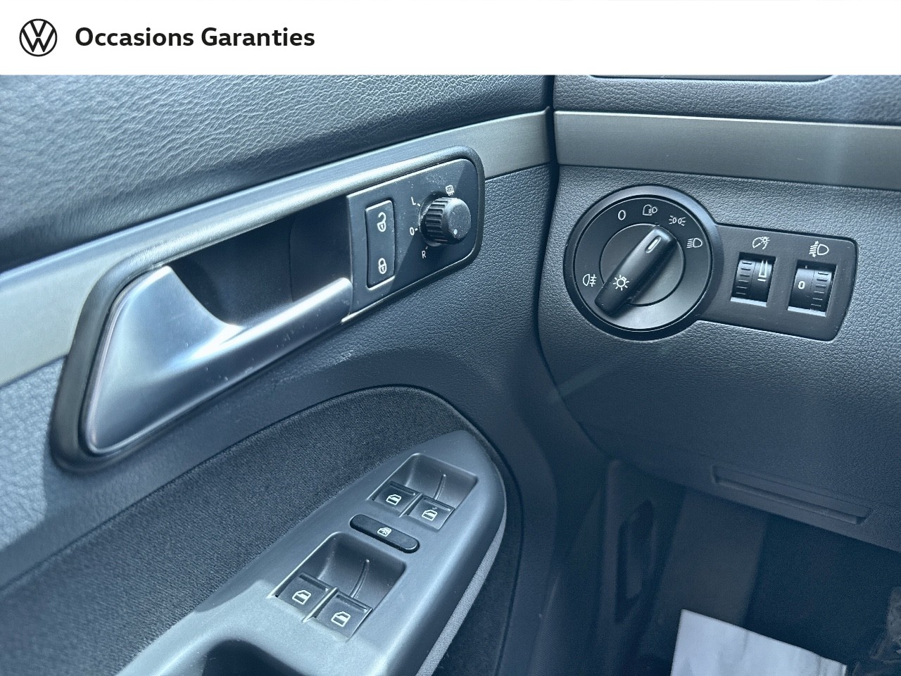 Voitures occasions VOLKSWAGEN TOURAN Confort Paris