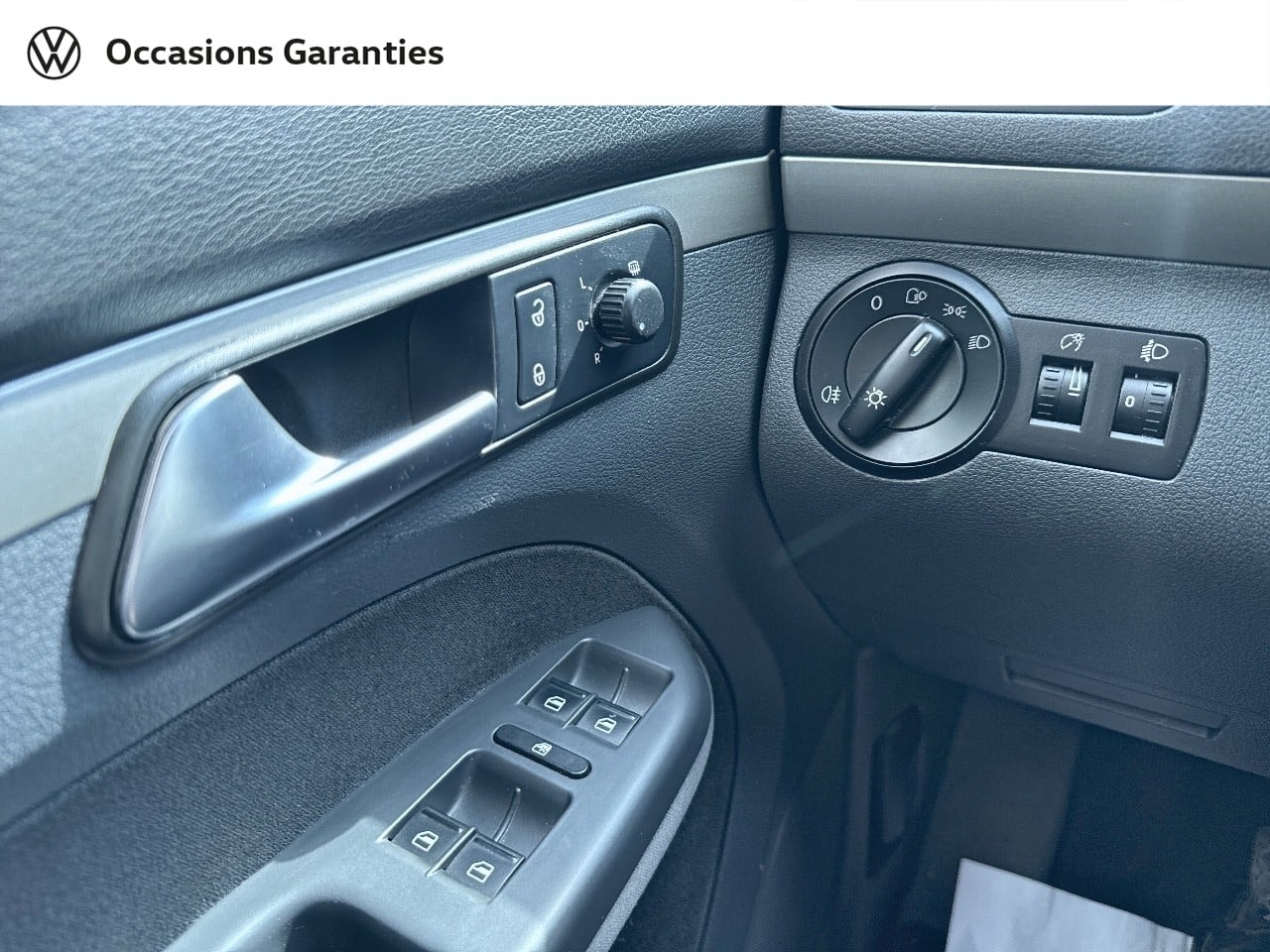Voitures occasions VOLKSWAGEN TOURAN Confort Paris