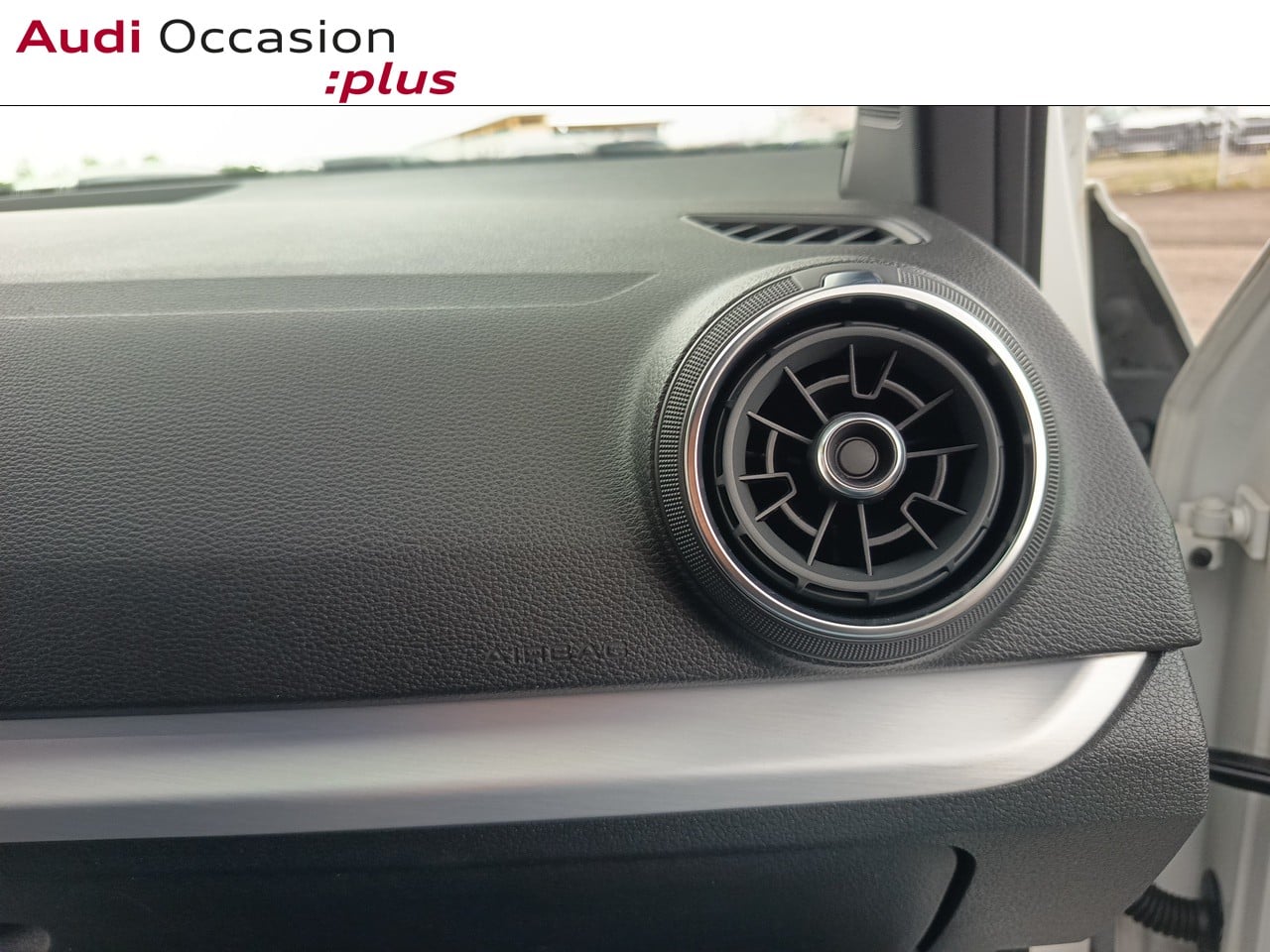 Voitures occasions Audi Q2 S line Laxou
