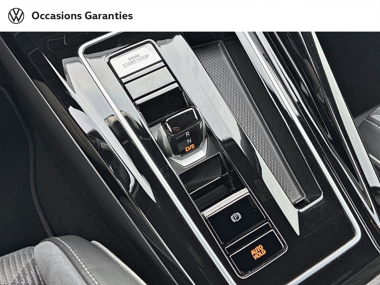 Voitures occasions VOLKSWAGEN GOLF R-Line Rezé