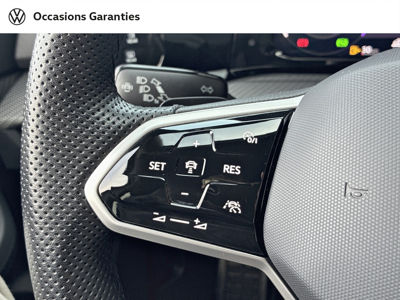 Voitures occasions VOLKSWAGEN GOLF R-Line Rezé