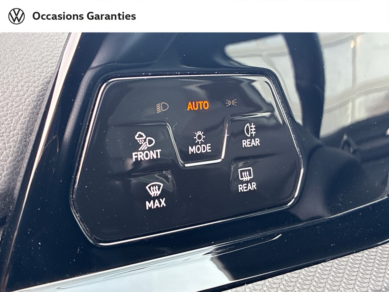 Voitures occasions VOLKSWAGEN GOLF R-Line Rezé