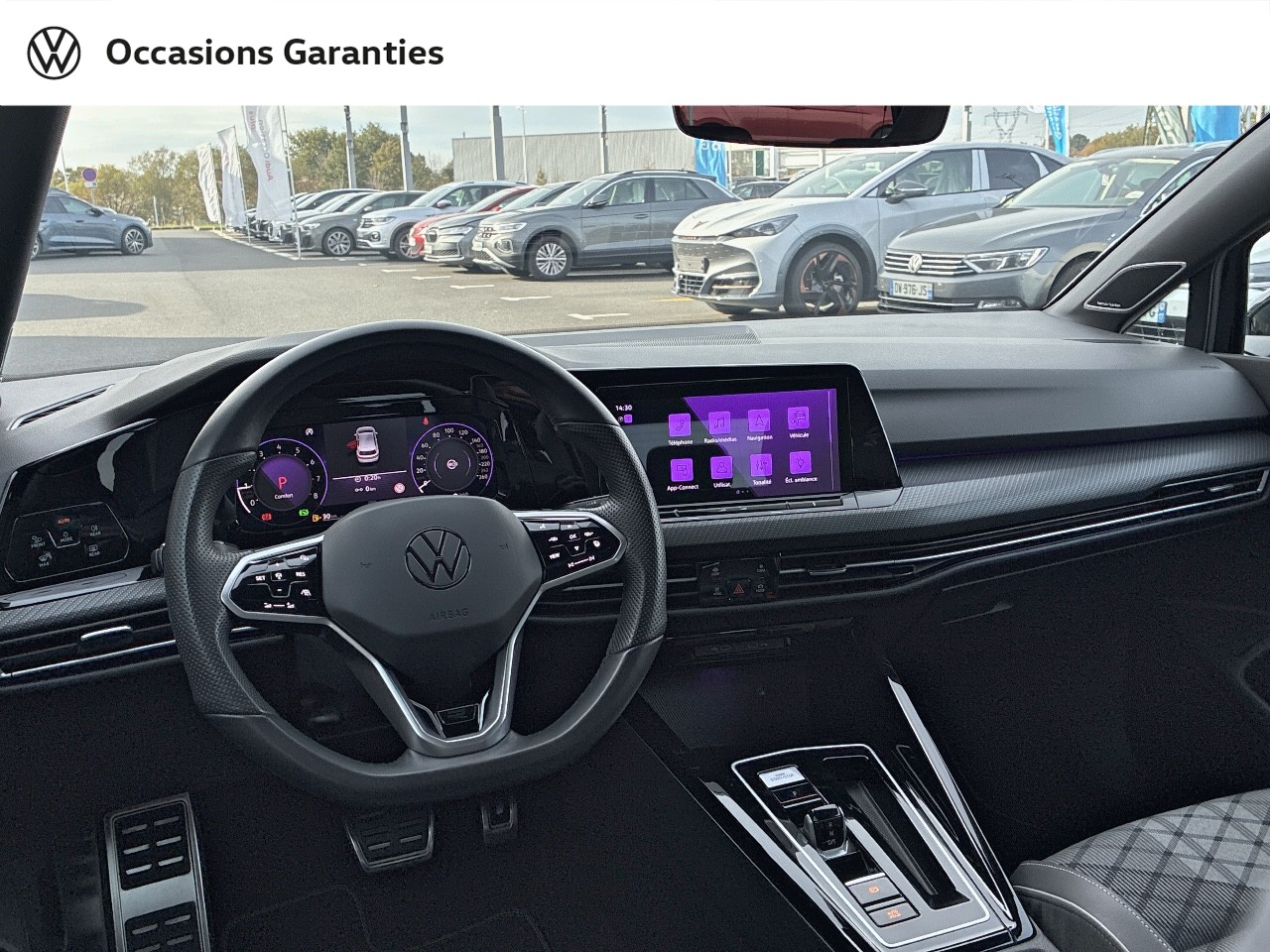 Voitures occasions VOLKSWAGEN GOLF R-Line Rezé