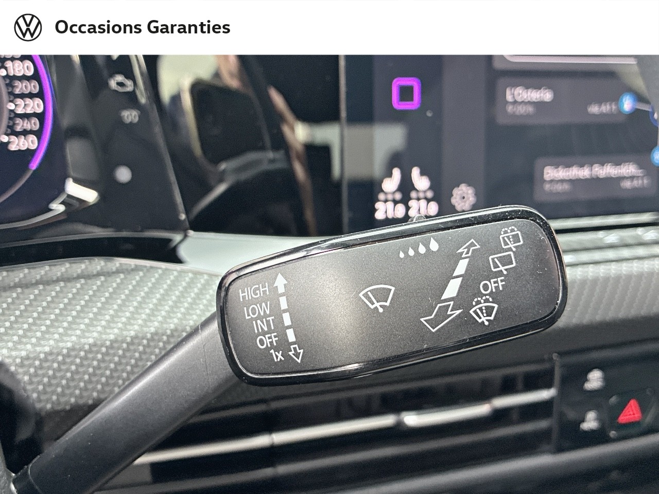 Voitures occasions VOLKSWAGEN GOLF R-Line Rezé