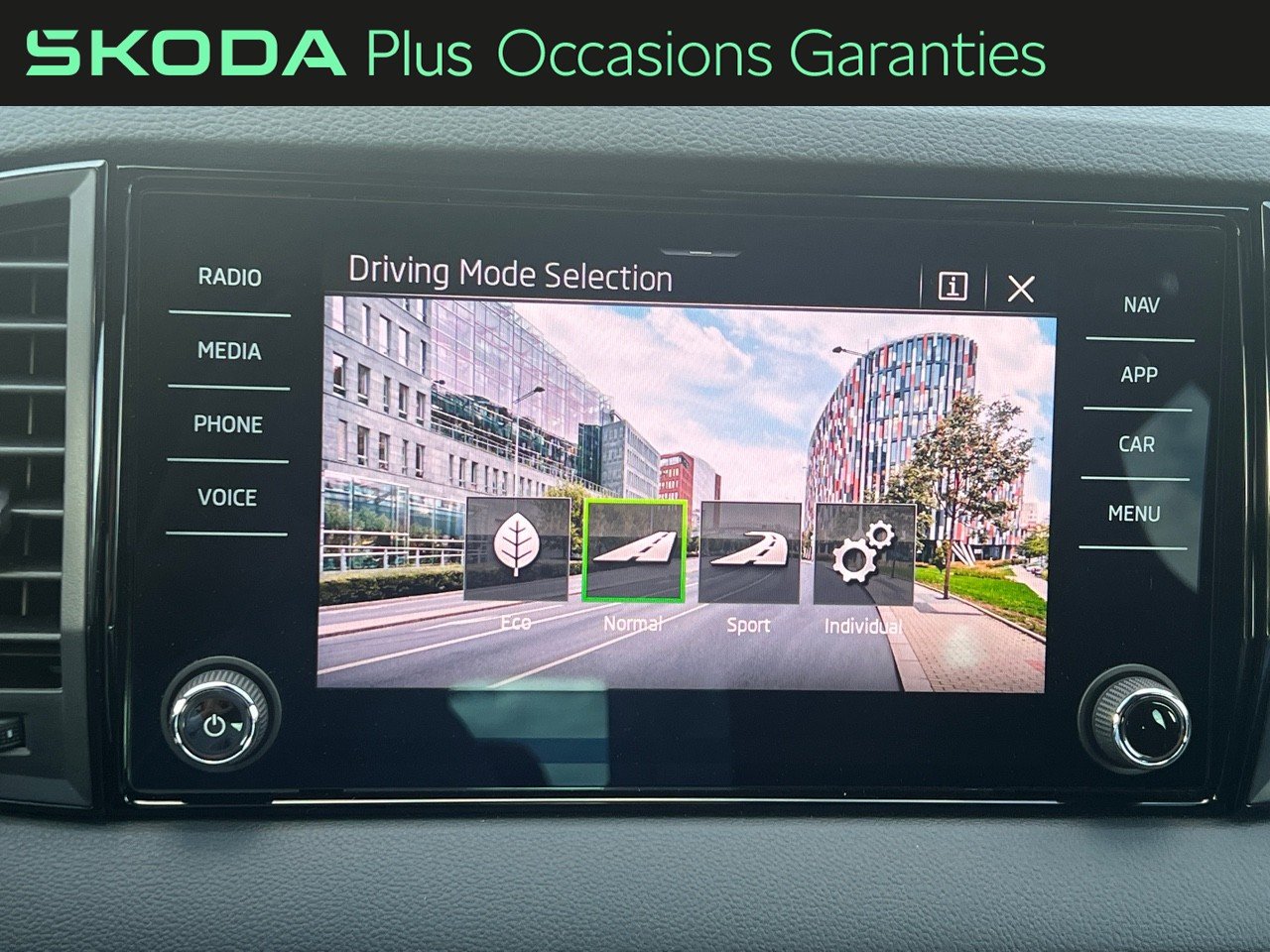 Voitures occasions ŠKODA KAROQ Sportline Vezin-le-Coquet