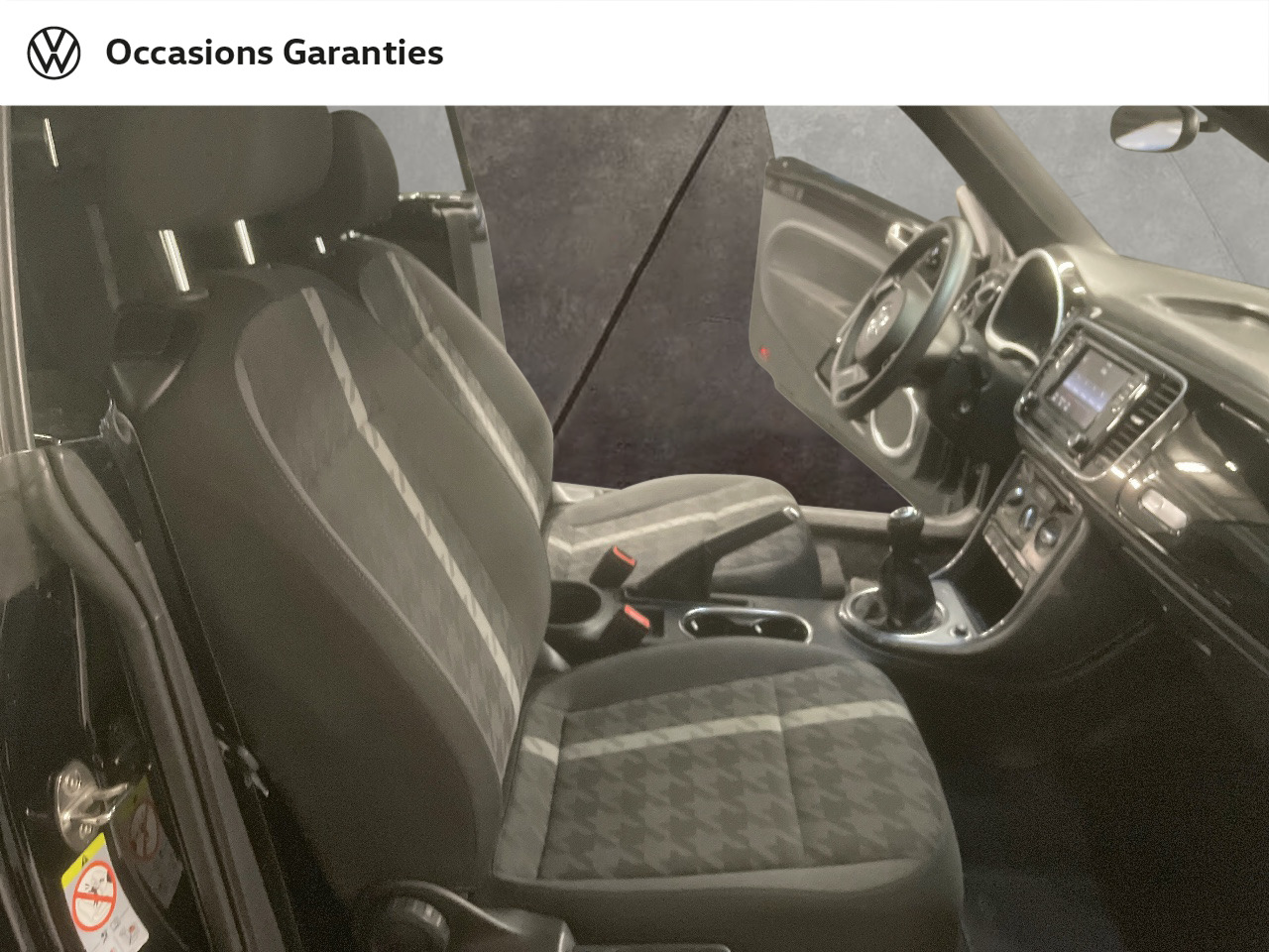 Voitures occasions VOLKSWAGEN Coccinelle Cabriolet Design Paris