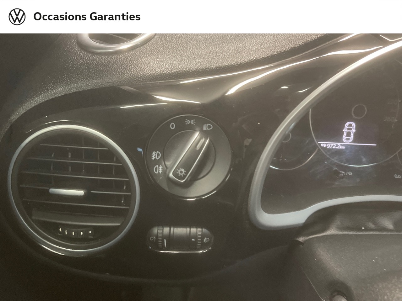 Voitures occasions VOLKSWAGEN Coccinelle Cabriolet Design Paris