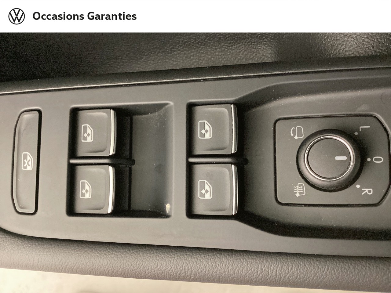 Voitures occasions VOLKSWAGEN T-ROC R-Line Mougins