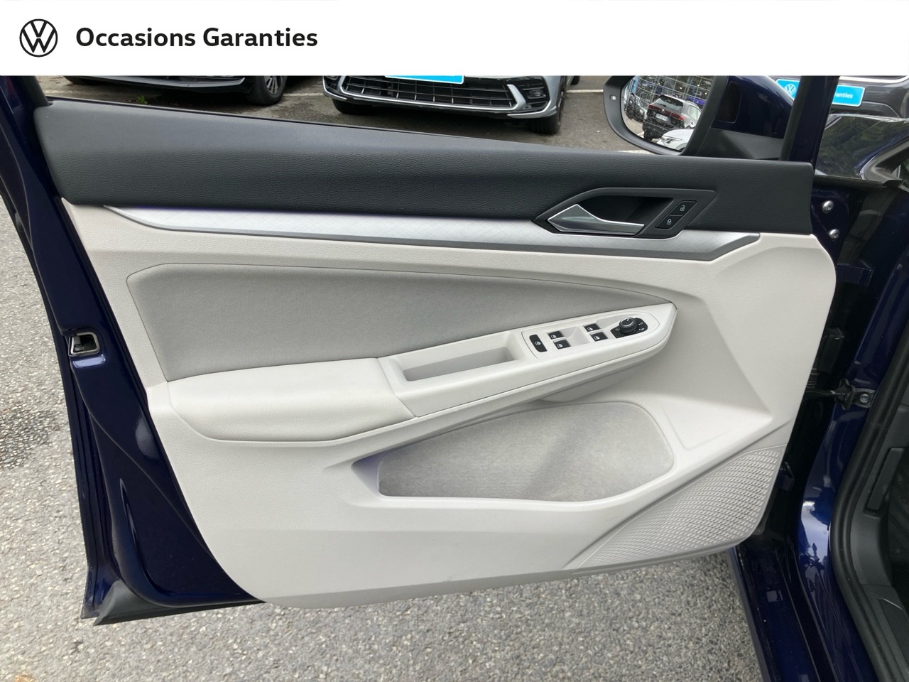 Voitures occasions VOLKSWAGEN GOLF Life Villeneuve-d'Ascq