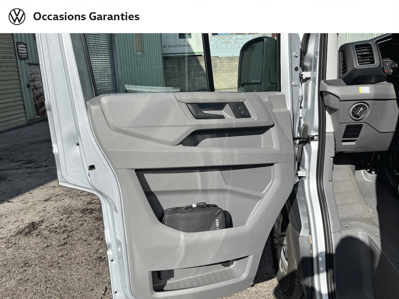 Voitures occasions VOLKSWAGEN Grand California Base Rivery