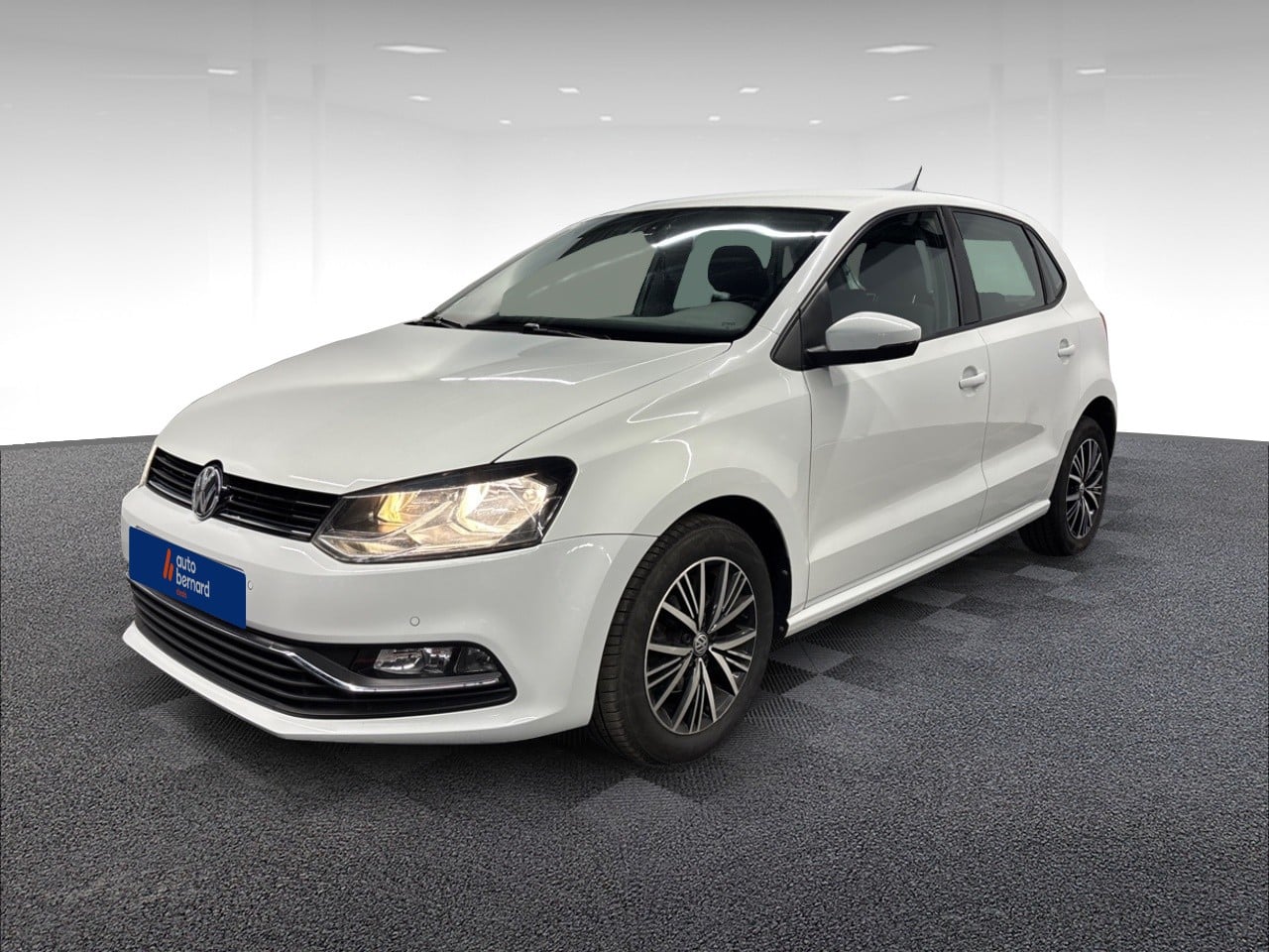 1.2 TSI 90ch BlueMotion Technology Confortline 5p