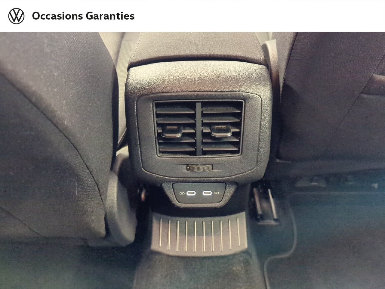 Voitures occasions VOLKSWAGEN T-ROC Life Business Villeneuve-d'Ascq