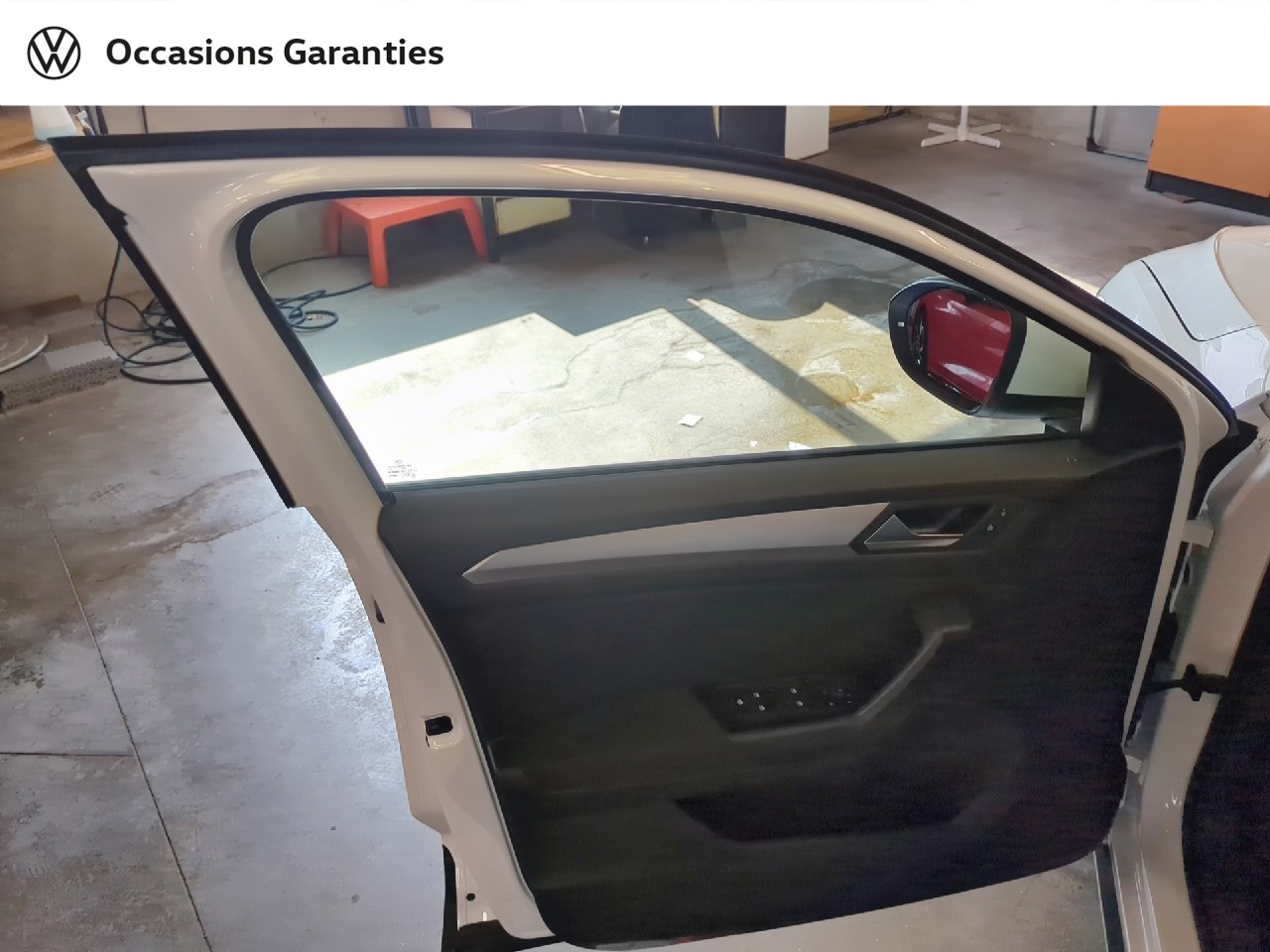 Voitures occasions VOLKSWAGEN T-ROC Life Business Villeneuve-d'Ascq