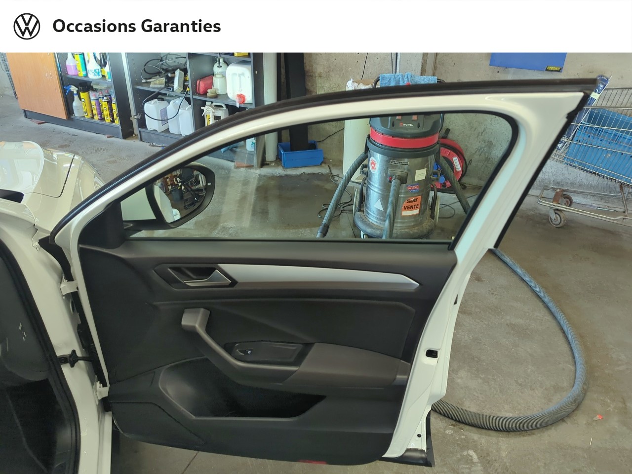 Voitures occasions VOLKSWAGEN T-ROC Life Business Villeneuve-d'Ascq