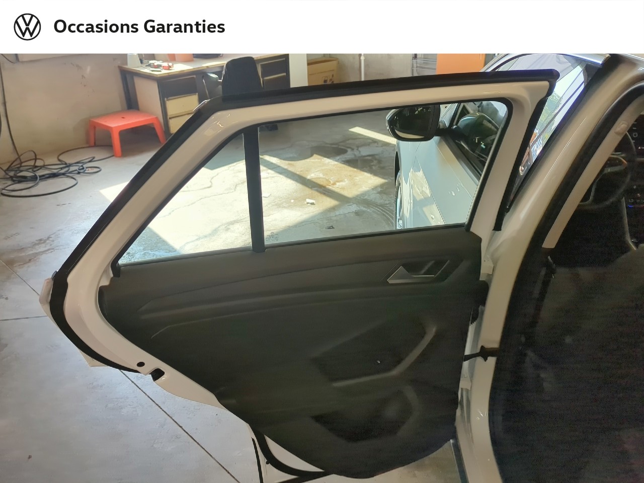 Voitures occasions VOLKSWAGEN T-ROC Life Business Villeneuve-d'Ascq