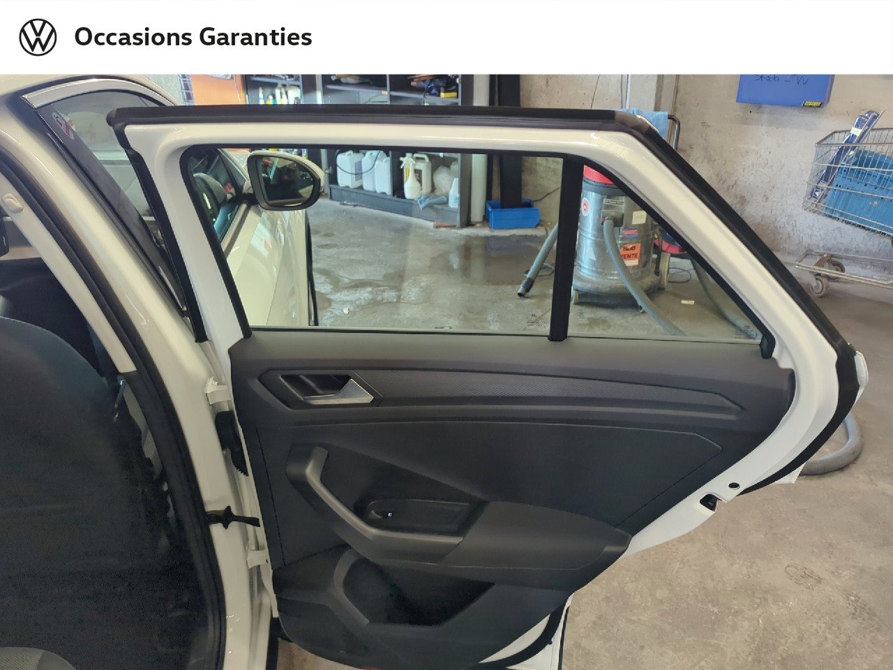 Voitures occasions VOLKSWAGEN T-ROC Life Business Villeneuve-d'Ascq