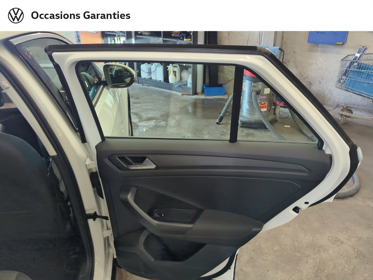 Voitures occasions VOLKSWAGEN T-ROC Life Business Villeneuve-d'Ascq
