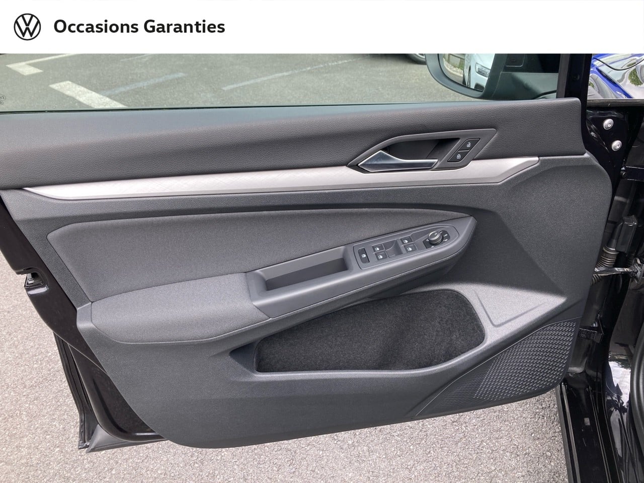 Voitures occasions VOLKSWAGEN GOLF Life 1st Abbeville